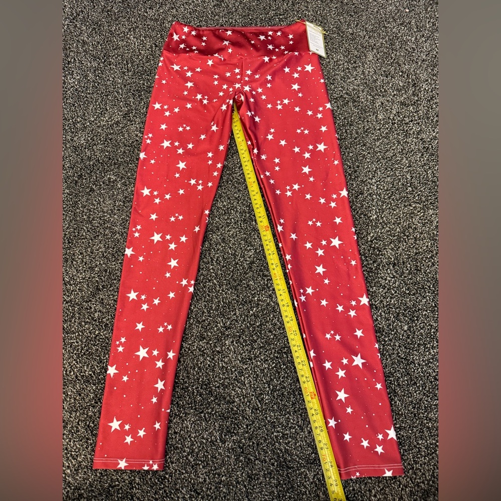 Goldsheep Red with white star leggings size large